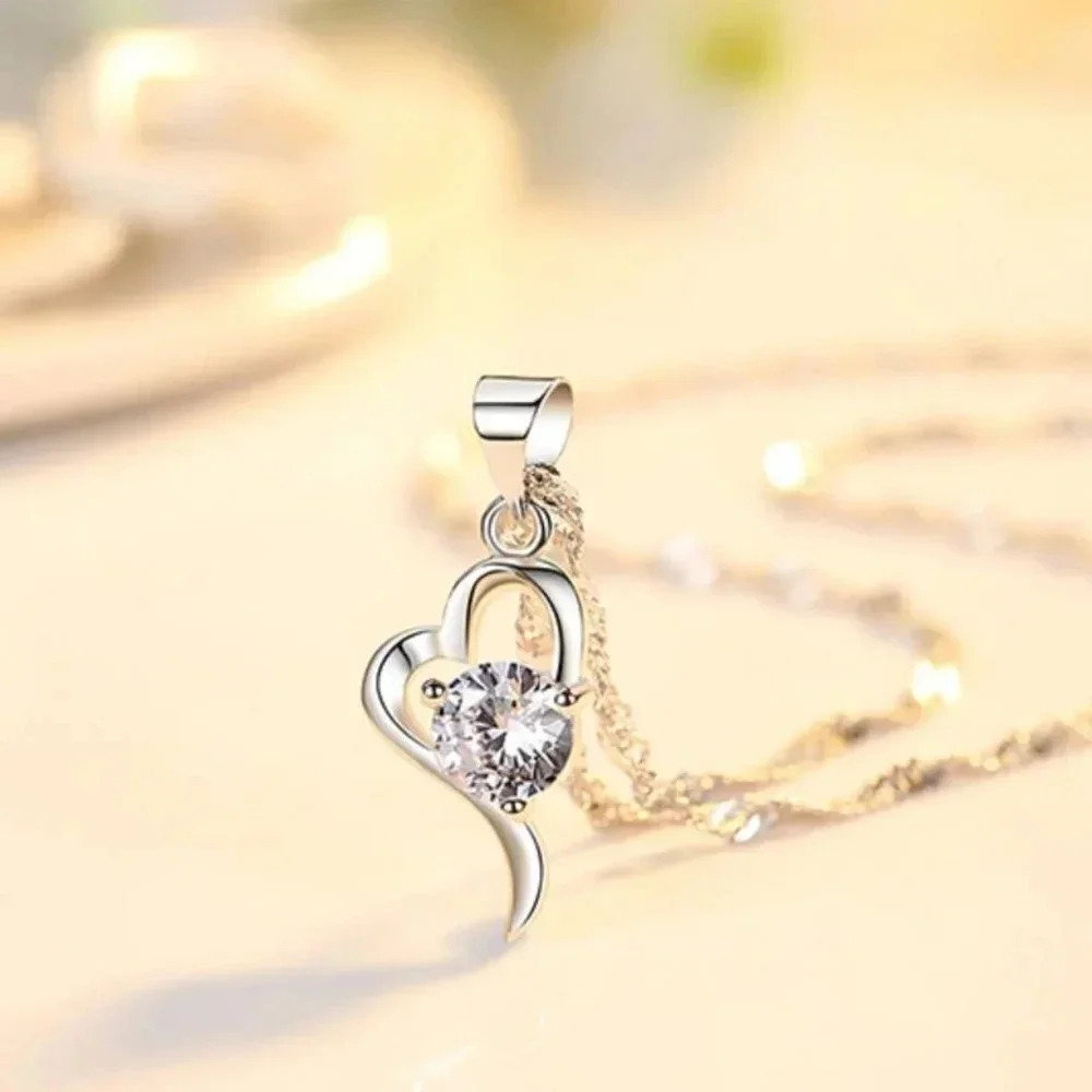 925 Sterling Silver Diamond Heart Pendant Necklace - Picture 3 of 5